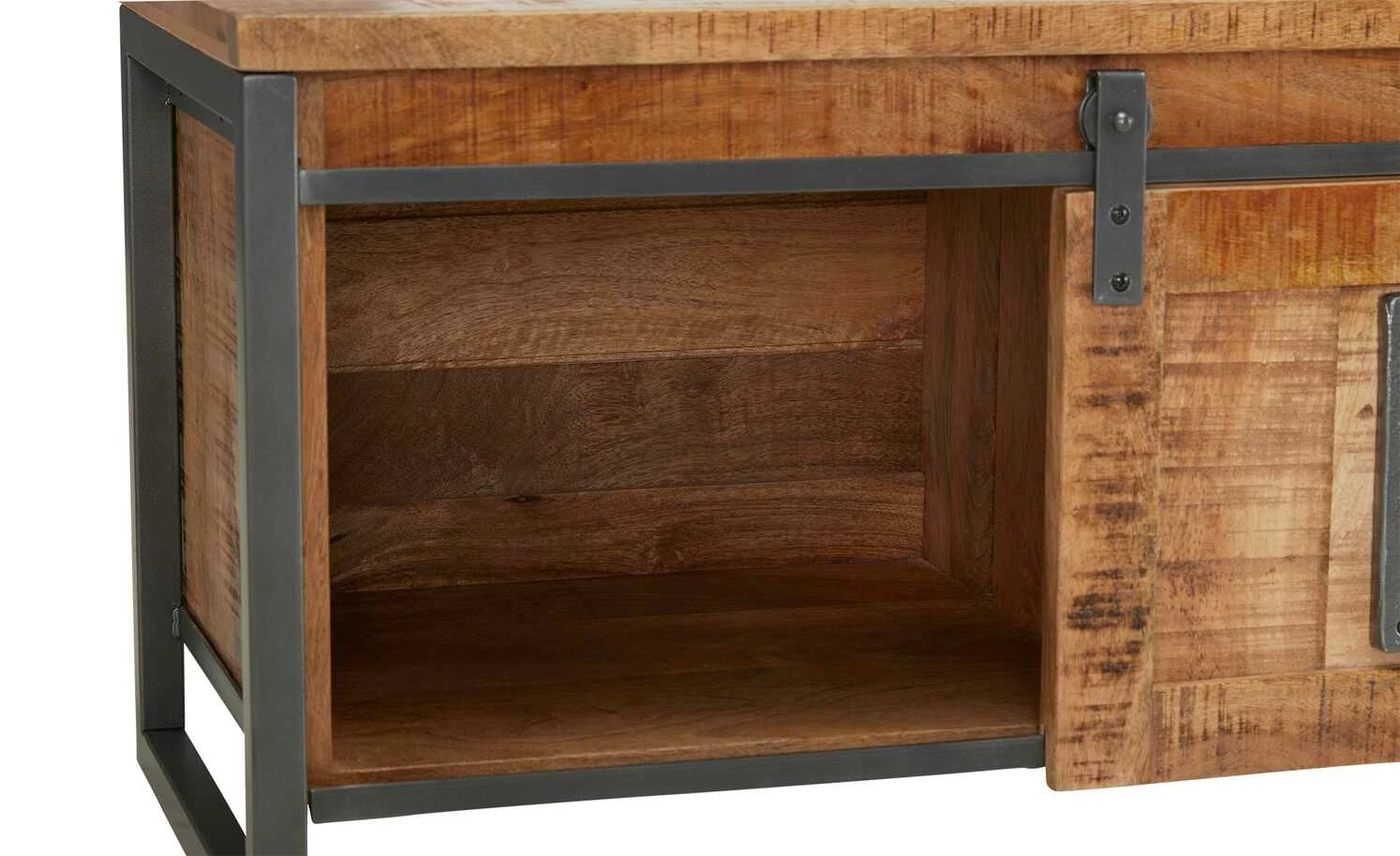 Bank Josha 8 Bank Josha – Bild 8