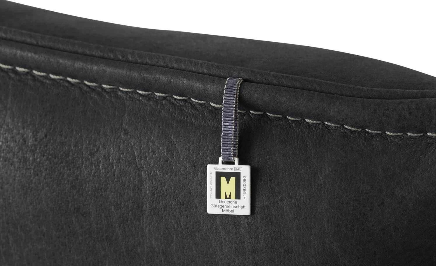 KOINOR Leder-Kufen-Bank auf Holzpodest drehbar Schwof | Omega (Dunkelgrau) / Kontrastfaden Hellgrau Drehfunktion 8 KOINOR Leder-Kufen-Bank auf Holzpodest drehbar Schwof | Omega (Dunkelgrau) / Kontrastfaden Hellgrau Drehfunktion – Bild 8