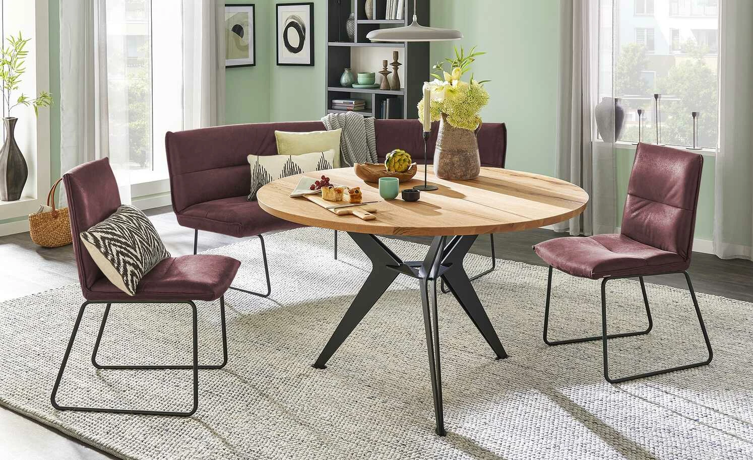 KOINOR Rundbank Essay | Rostrot 1 KOINOR Rundbank Essay | Rostrot